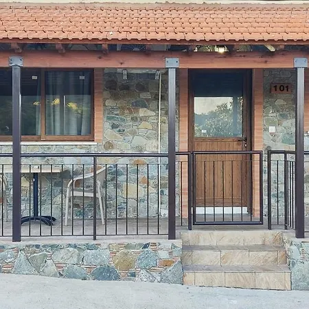 Petrolithos Traditional Αγρός
